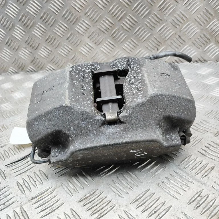 Priekšējais bremžu suports 6885840