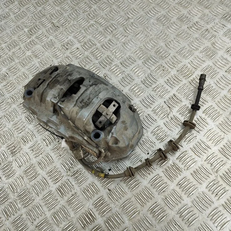Esimene pidurisadul 95B615105CA
