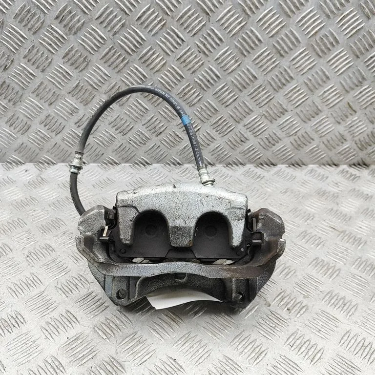 Front brake caliper – Nissan Ariya (2021-)