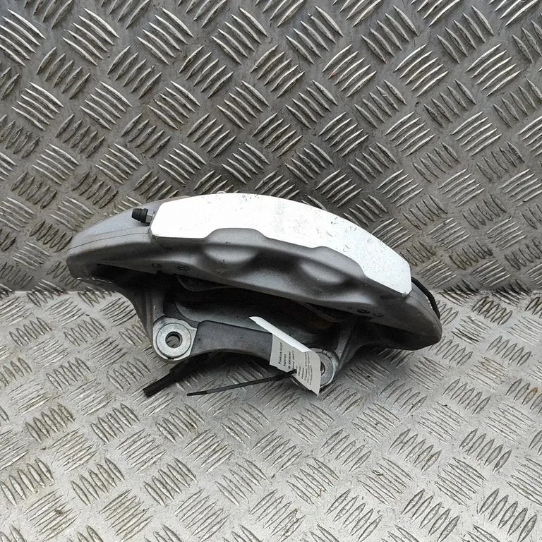 Priekšējais bremžu suports 20D78203001A