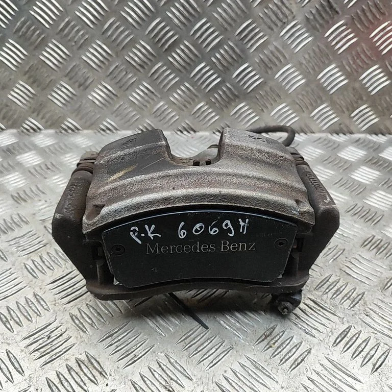 Priekšējais bremžu suports A1774210301