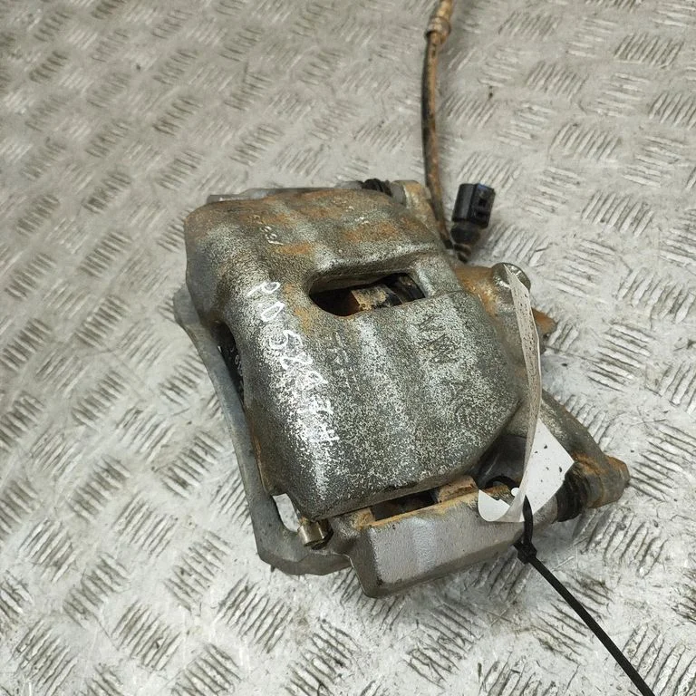 Esimene pidurisadul 8V0615124D