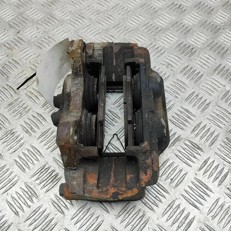 Front brake caliper 4775060350