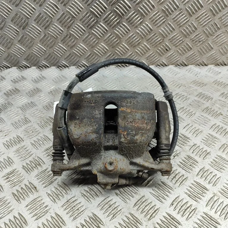 Priekšējais bremžu suports 8V0615124D