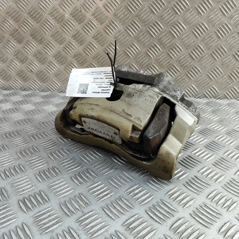 Priekšējais bremžu suports CW932B294BA