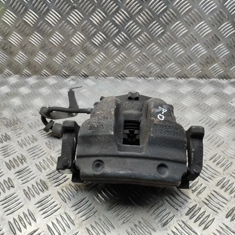 Priekšējais bremžu suports 31665741
