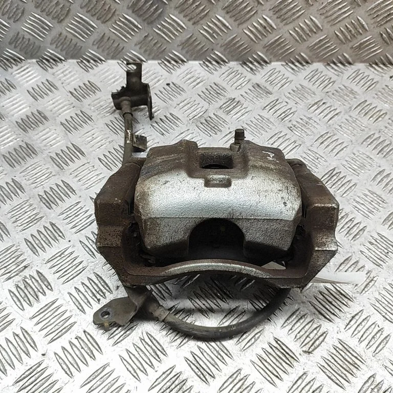 Esimene pidurisadul 58110R2100