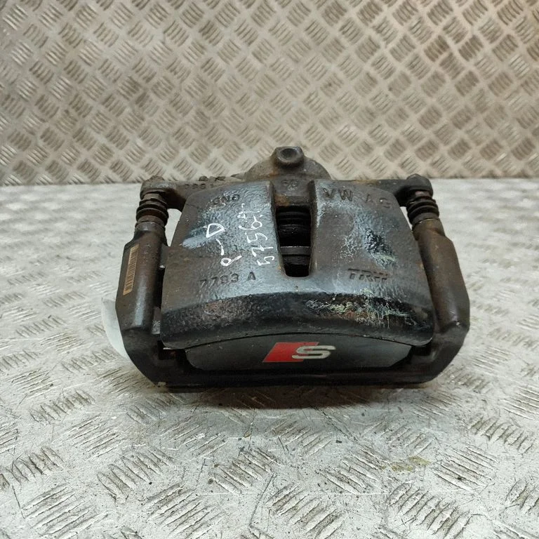 Priekšējais bremžu suports 8V0615124E