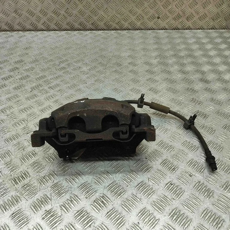Priekšējais bremžu suports K68138842AA
