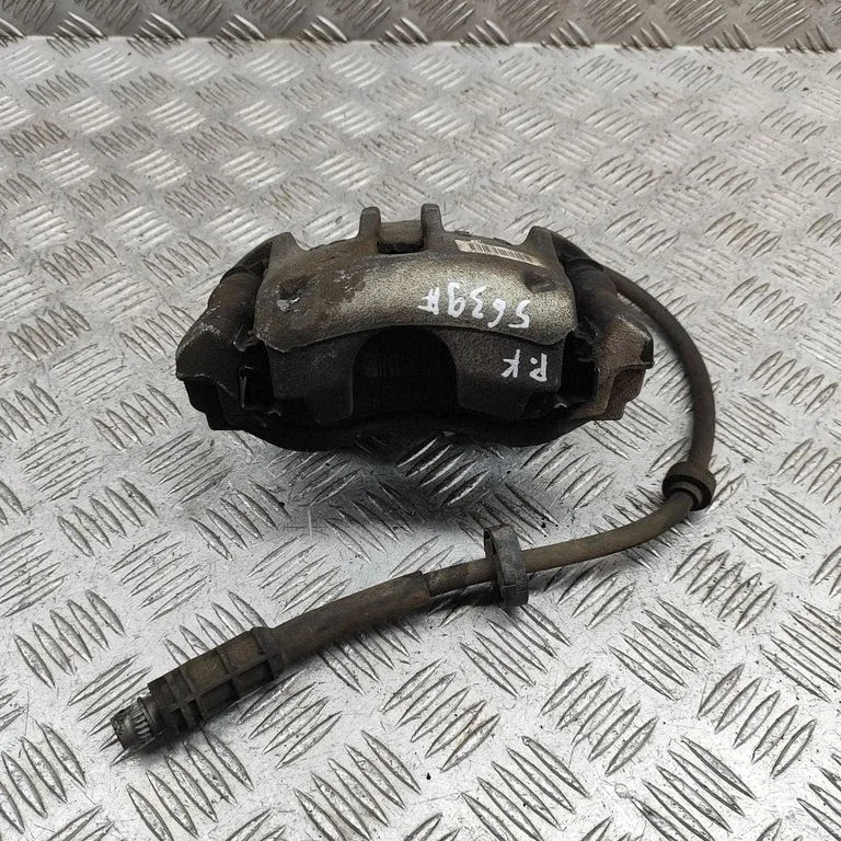 Front brake caliper 9805497680