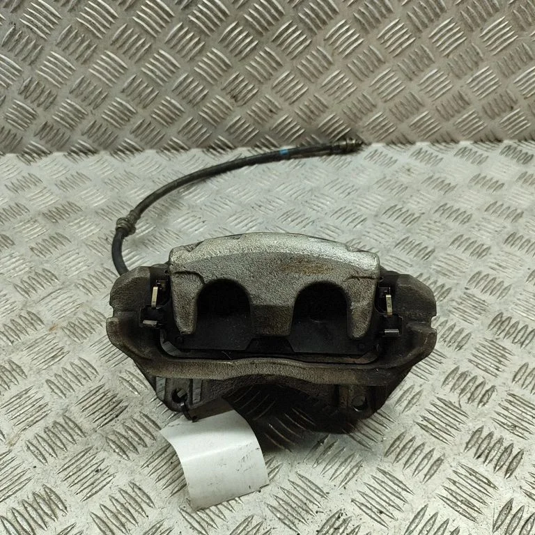 Esimene pidurisadul 410015MT0A
