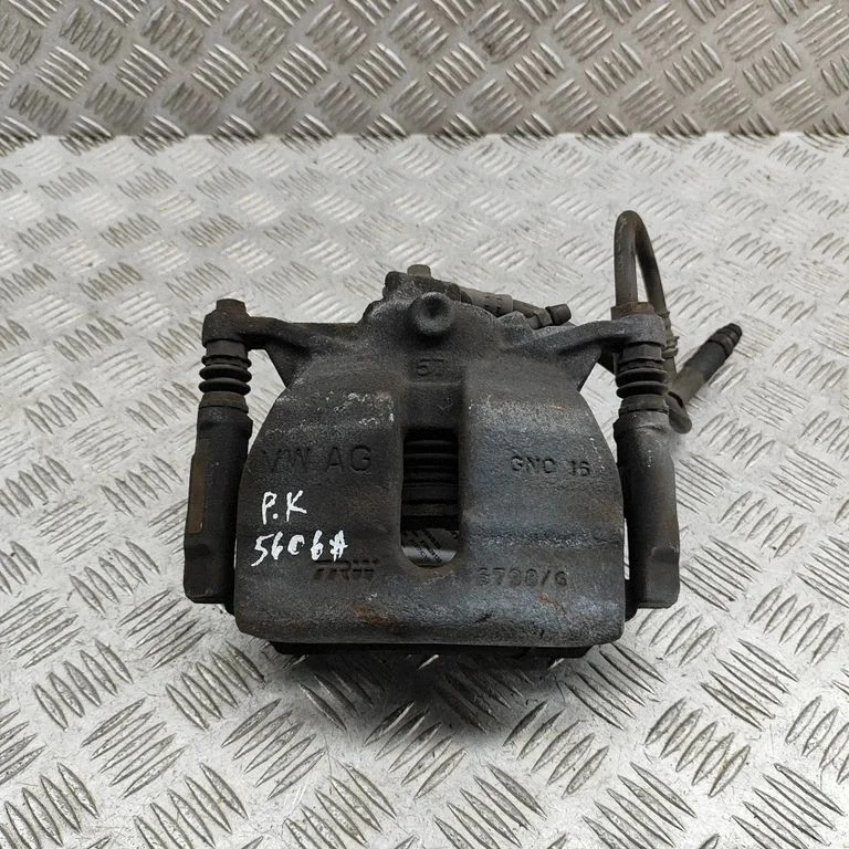 Priekšējais bremžu suports 8V0615123D