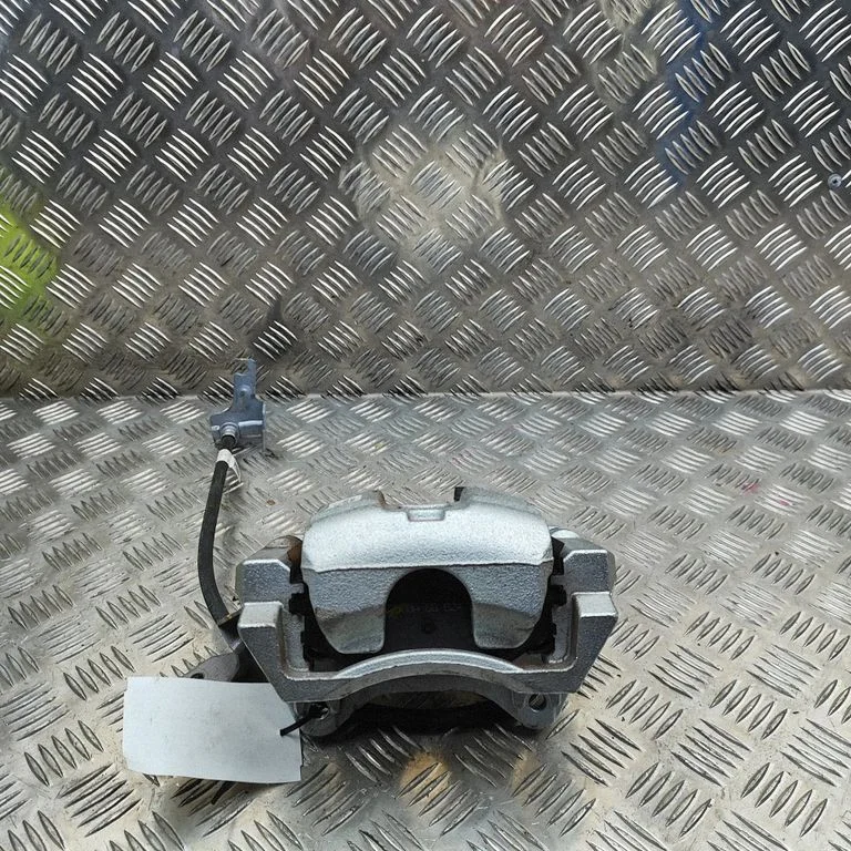 Esimene pidurisadul 58110R2100