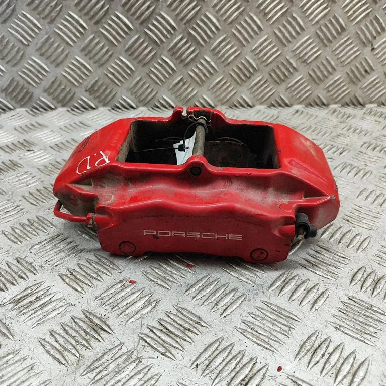 Front brake caliper – Porsche Cayman 987 (2005-2012)