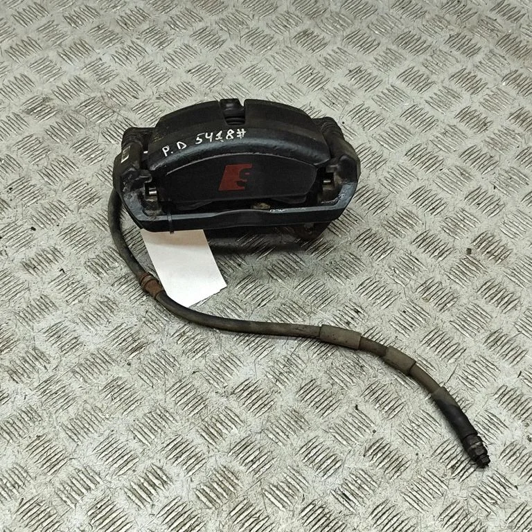 Front brake caliper 8V0615124E
