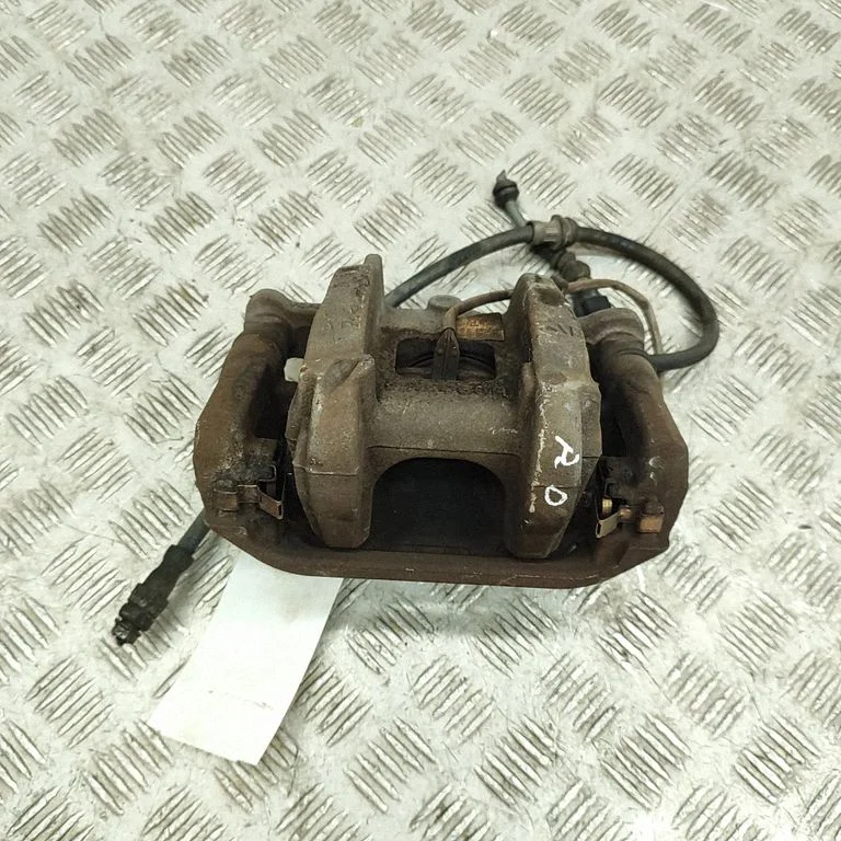 Front brake caliper 1EA615106A