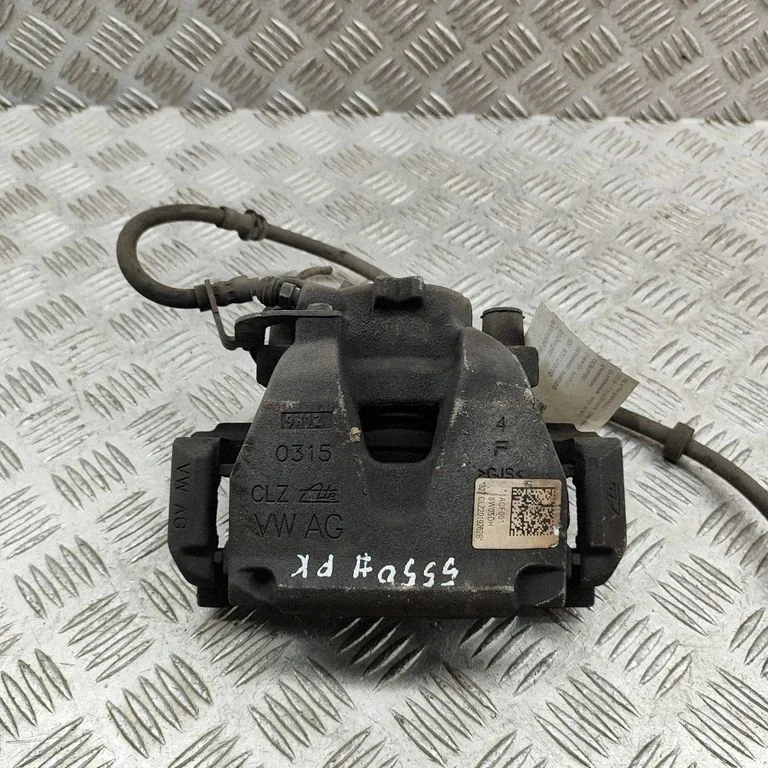 Priekšējais bremžu suports 8W0615123