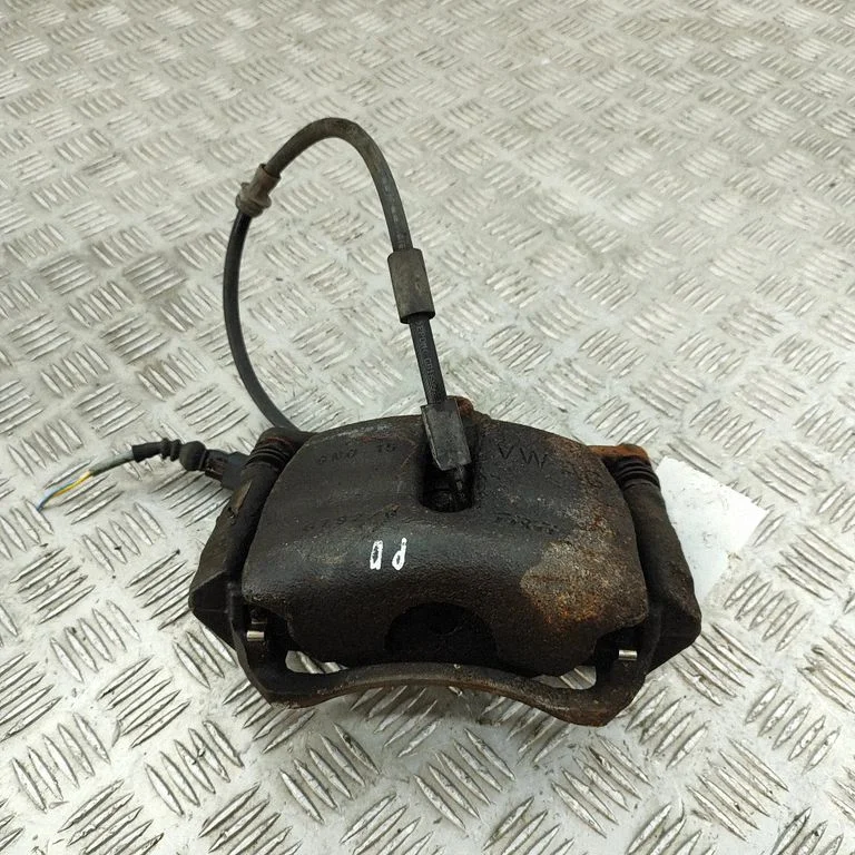 Front brake caliper – Volkswagen e-Golf (2014-)