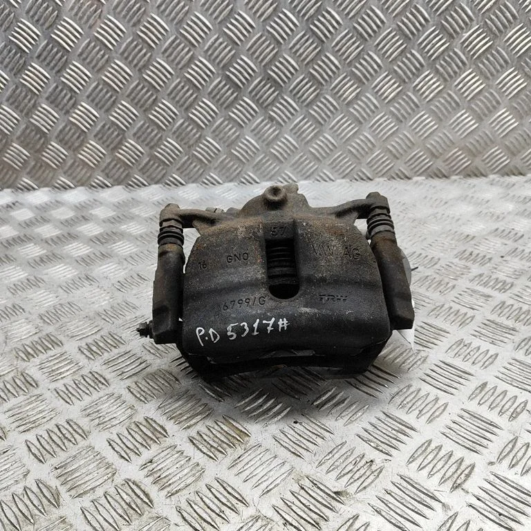 Priekšējais bremžu suports 8V0615124D