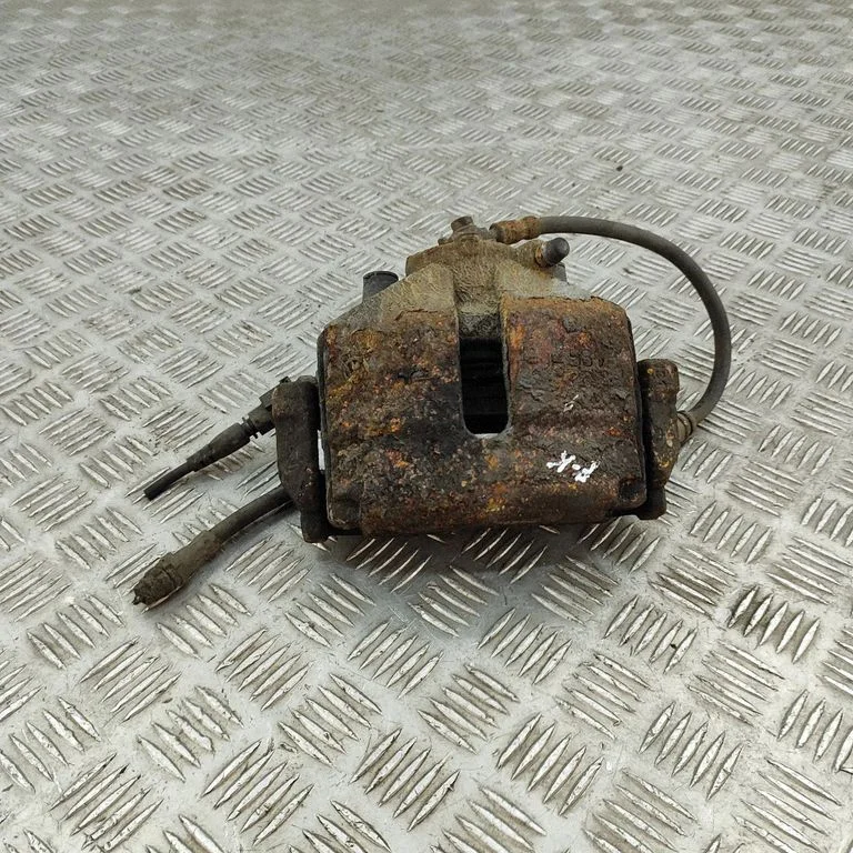 Esimene pidurisadul 1K0615123E