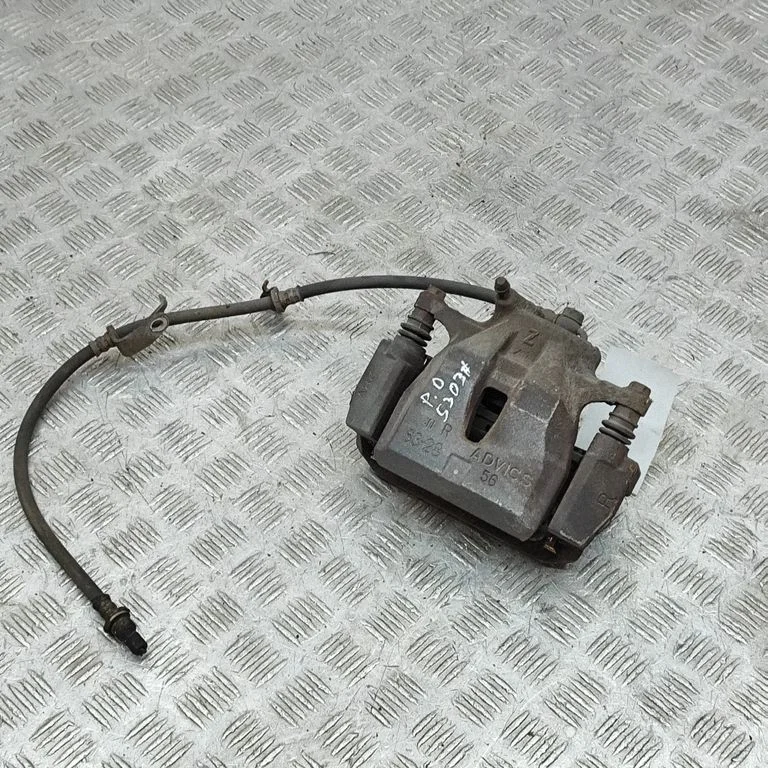 Front brake caliper 4773047060