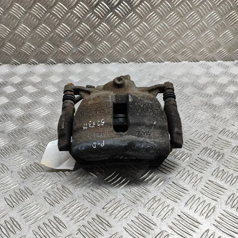 Priekšējais bremžu suports 8V0615124D