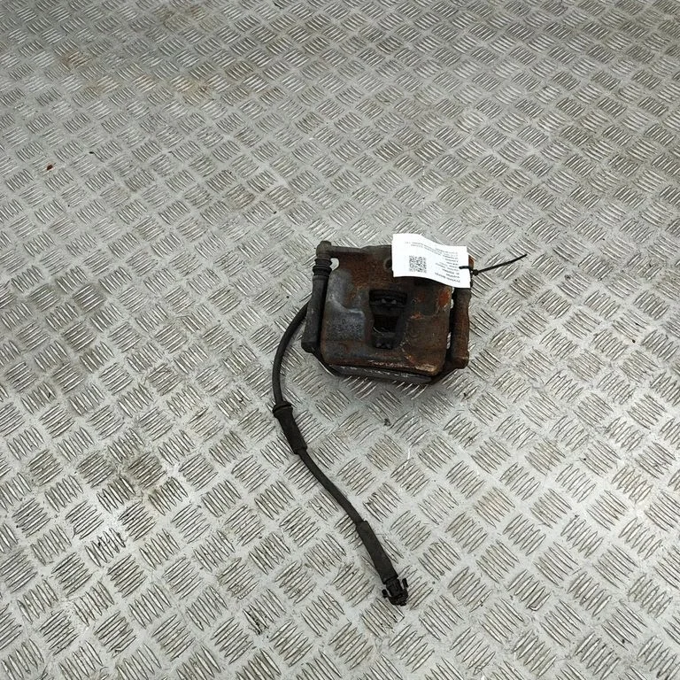 Priekšējais bremžu suports A0004214081