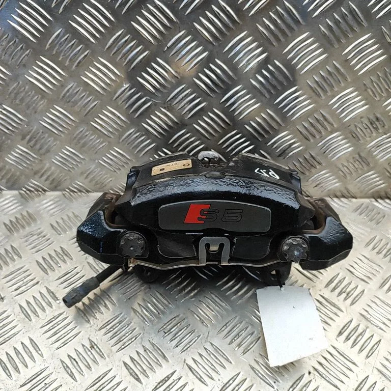 Priekšējais bremžu suports 8T0615124C