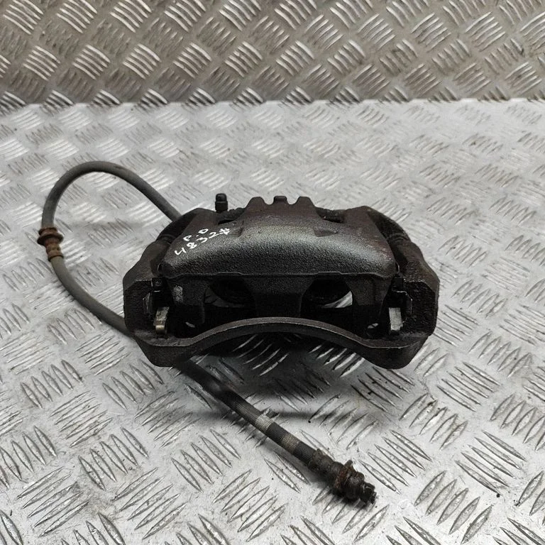 Front brake caliper – Nissan Leaf II (ZE1) (2017-2025)