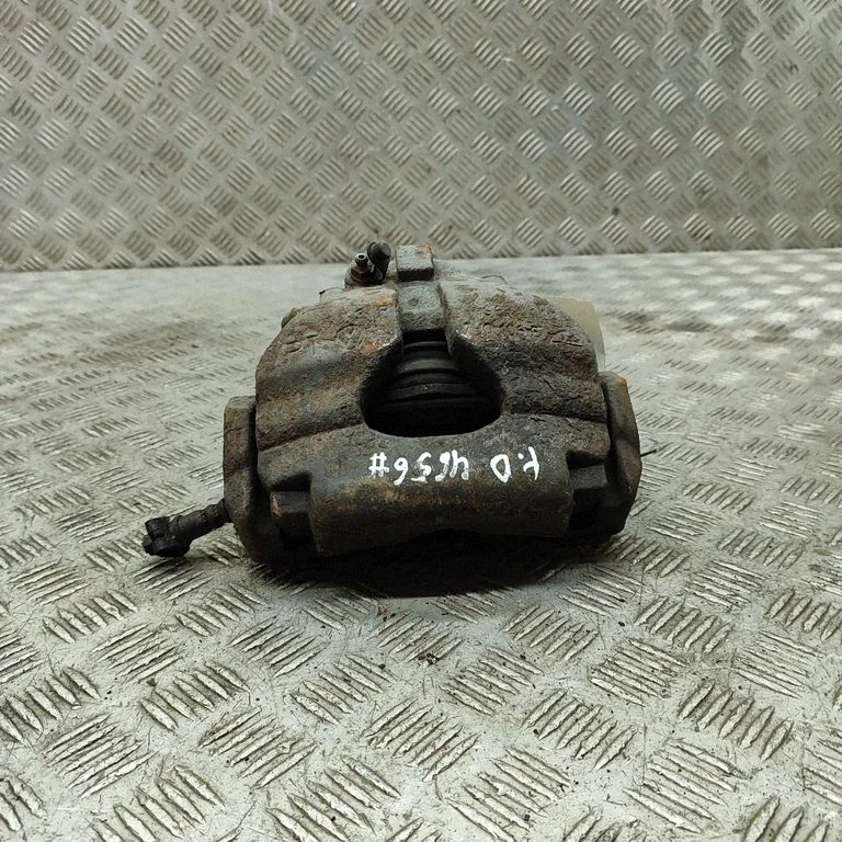 Front brake caliper – Volkswagen Transporter - Caravelle T5 (2003-2015)