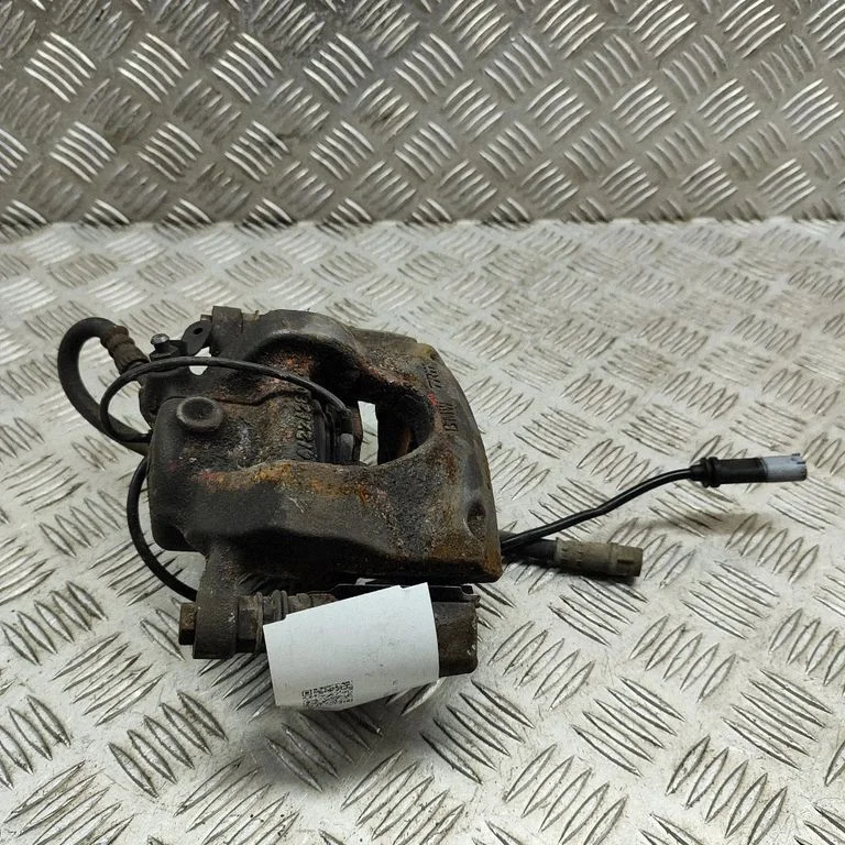 Priekšējais bremžu suports 6868779