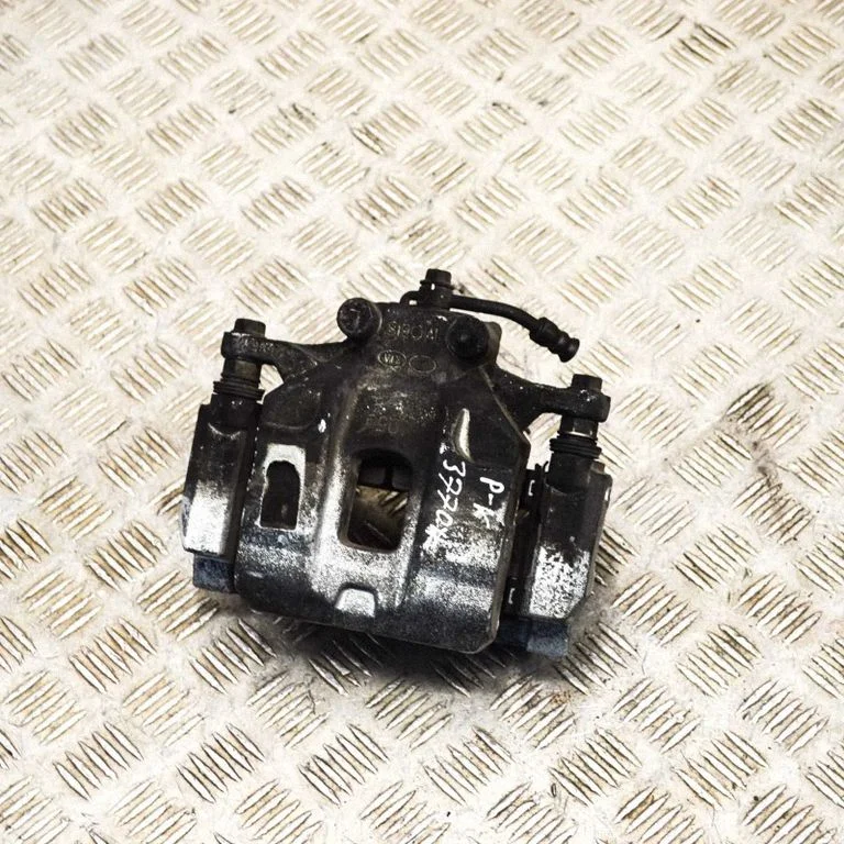 Priekšējais bremžu suports – kreisā