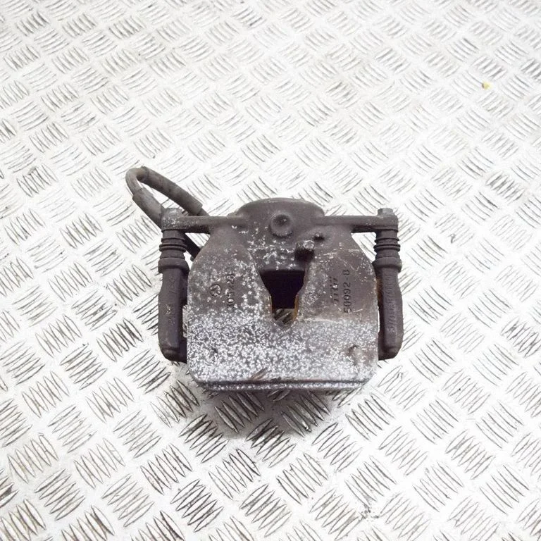 Front brake caliper – left