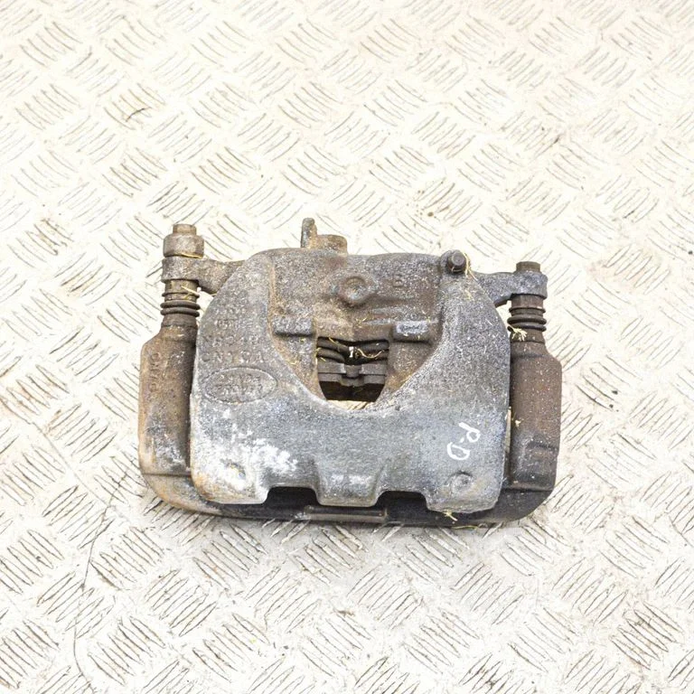 Front brake caliper – right