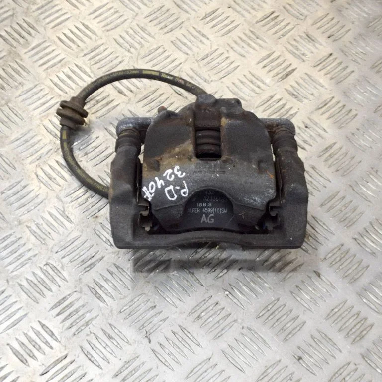 Esimene pidurisadul – Renault Captur (2013-2020), parem