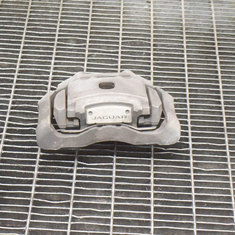 Front brake caliper – right