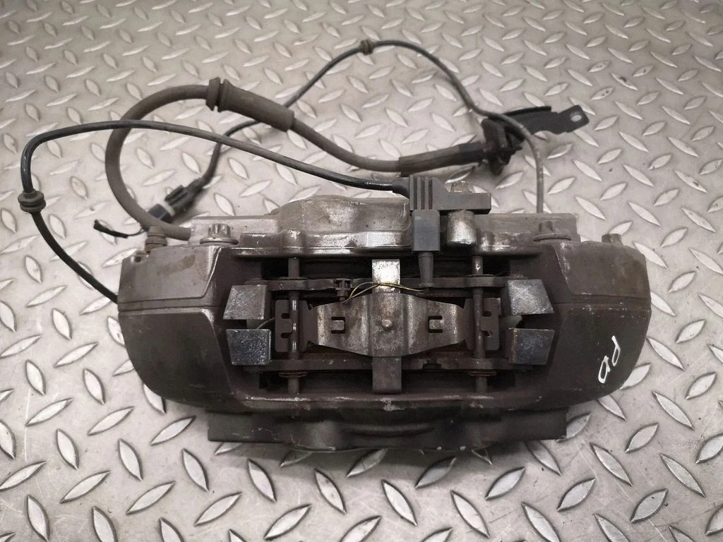 Priekšējais bremžu suports A1764210698