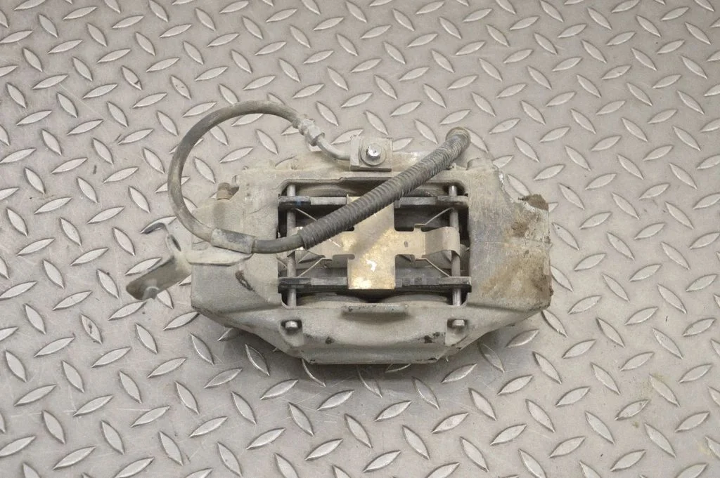 Esimene pidurisadul 811560853 – GMC Sierra IV (2019-)