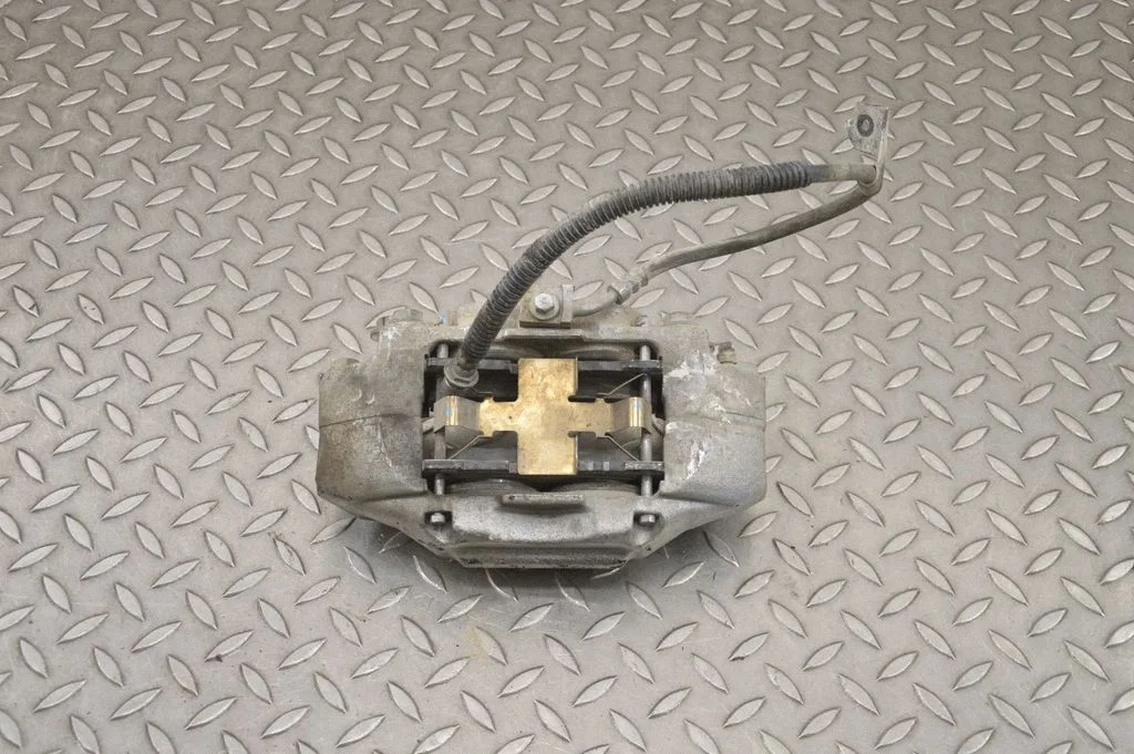 Esimene pidurisadul 811560853 – GMC Sierra IV (2019-)