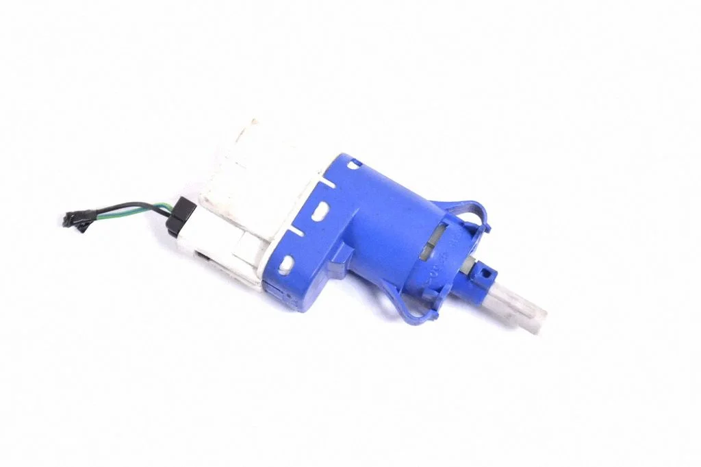 Bremžu pedāļa sensors AA679C372AA