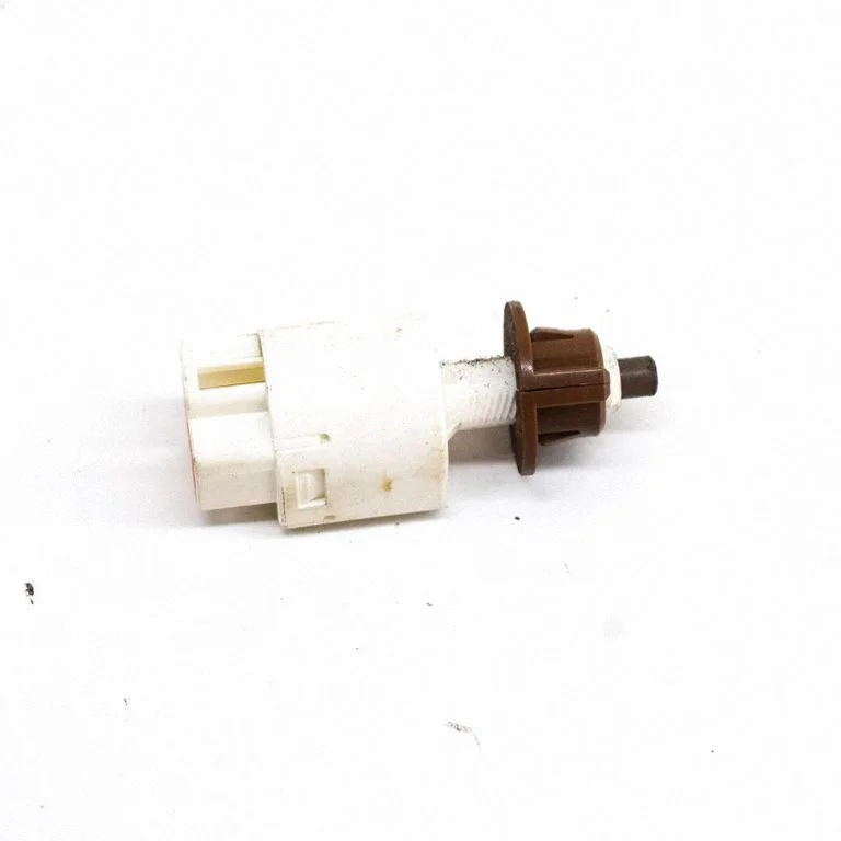 Bremžu pedāļa sensors 894390K041