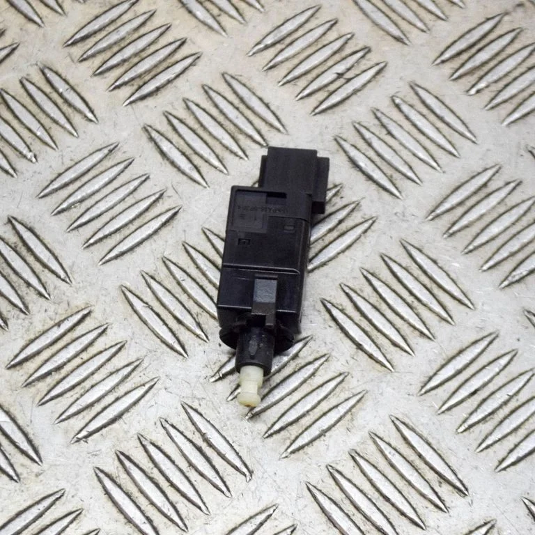 Bremžu pedāļa sensors A0015459609