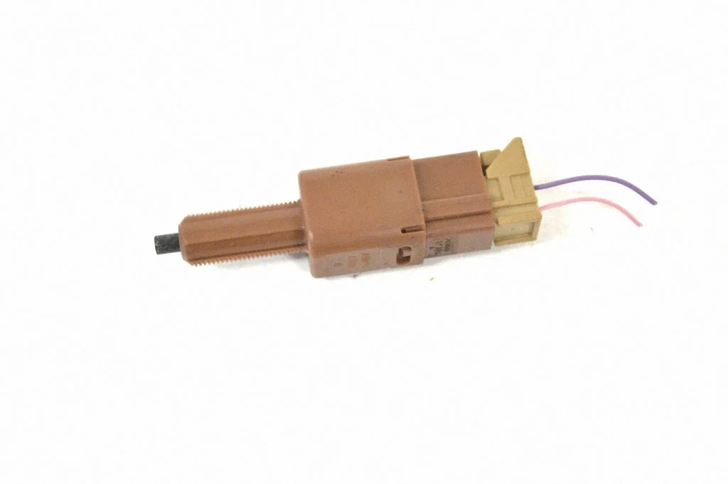 Brake pedal sensor switch 16711MD
