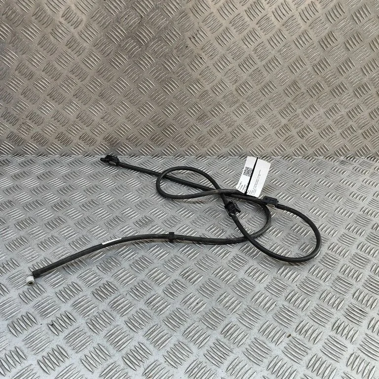 Dysze spryskiwacza szyby przedniej A2058600292