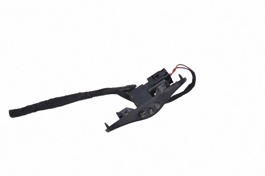 Windshield washer spray nozzle – Audi A6 S6 C7 4G (2011-2018)