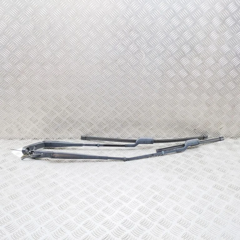 Priekšējā stikla tīrītājs 9810665180