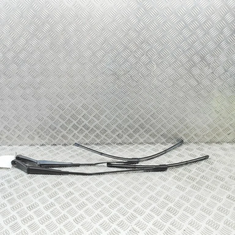 Pióro wycieraczki przedniej 95C955410B