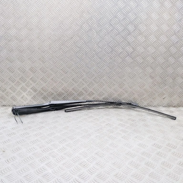 Windshield/front glass wiper blade 5A64599