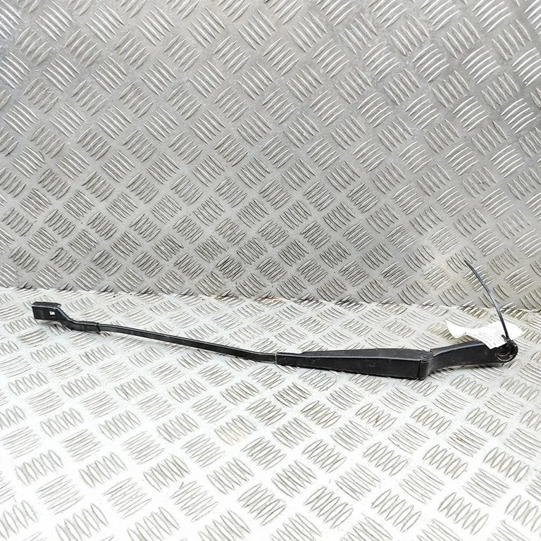 Windshield/front glass wiper blade SA3F5205120