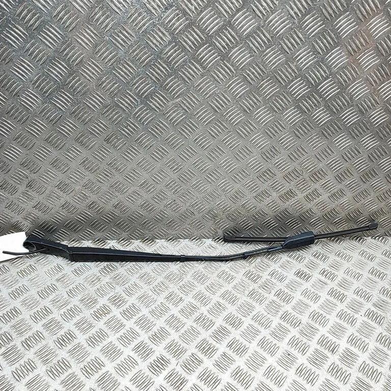 Windshield/front glass wiper blade 9830976980